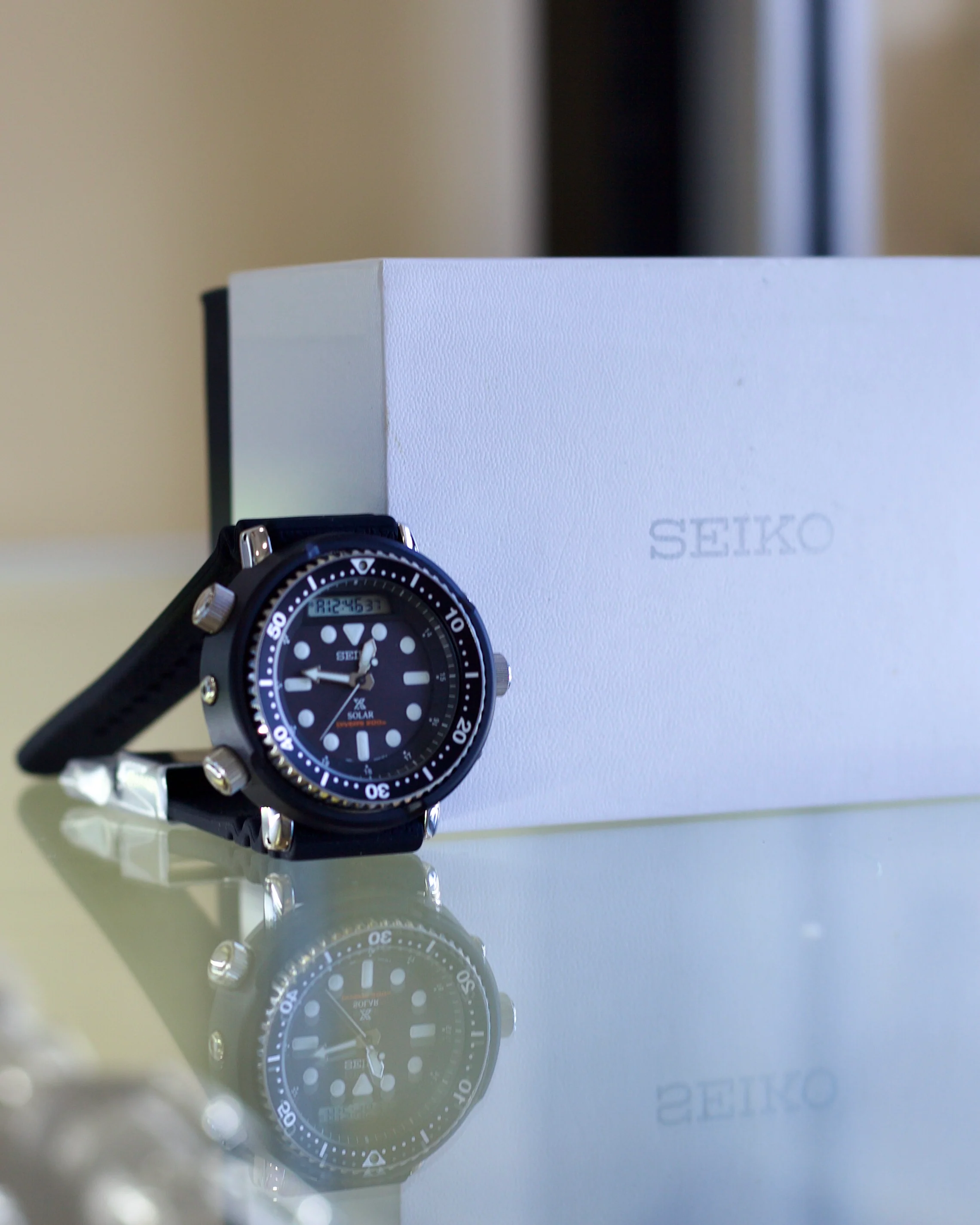 2023 Seiko Prospex Hybrid Diver Solar SNJ025 50mm - Image 4
