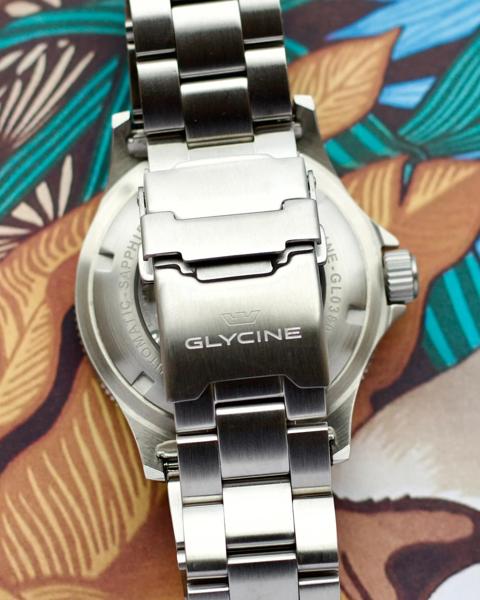 2024 Glycine Combat SUB 42 Sports GMT Black/Red GL0380 42mm - Image 3
