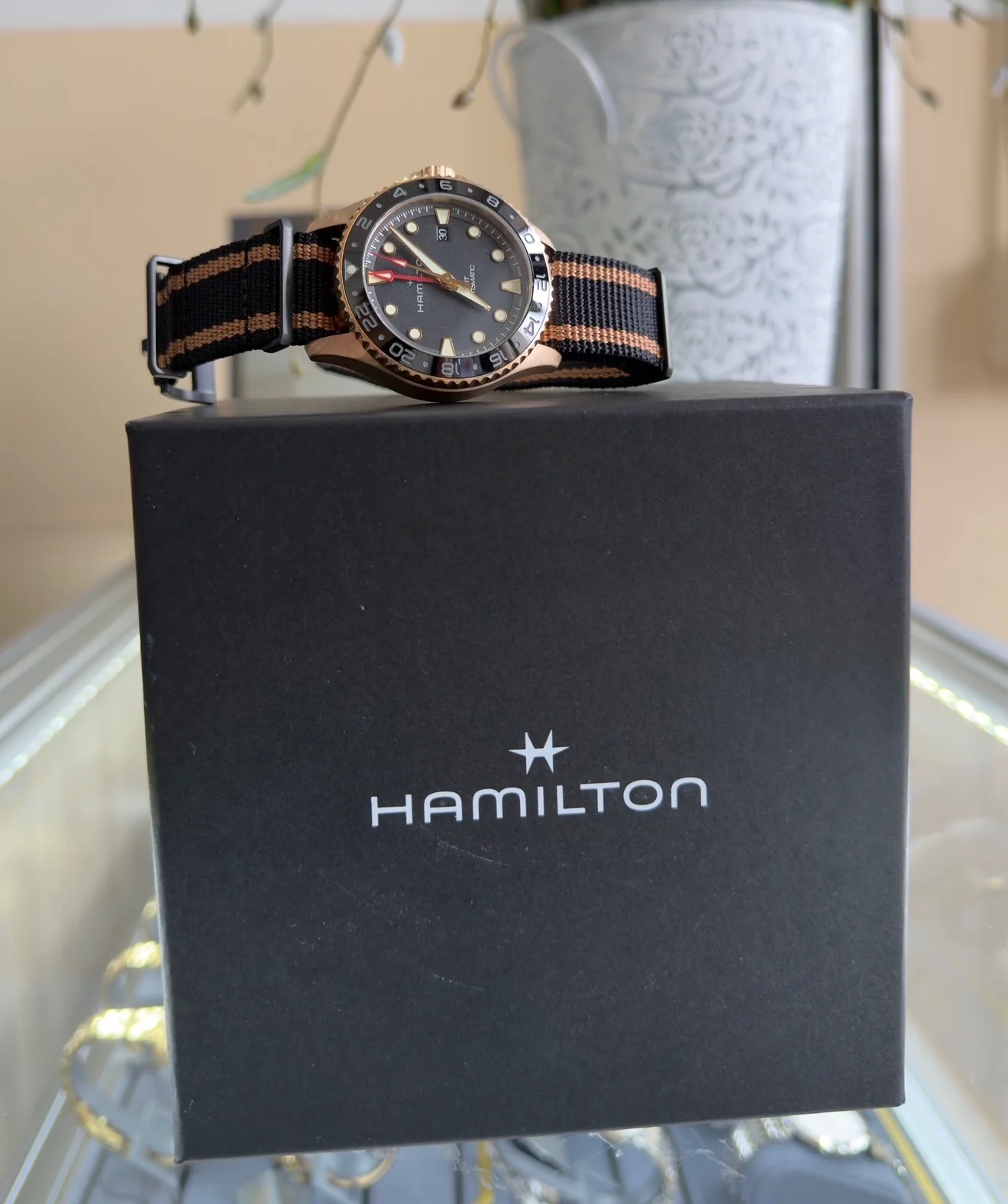 2026 Hamilton Khaki Navy Scuba Automatic GMT Bronze H82565930 43mm - Image 4