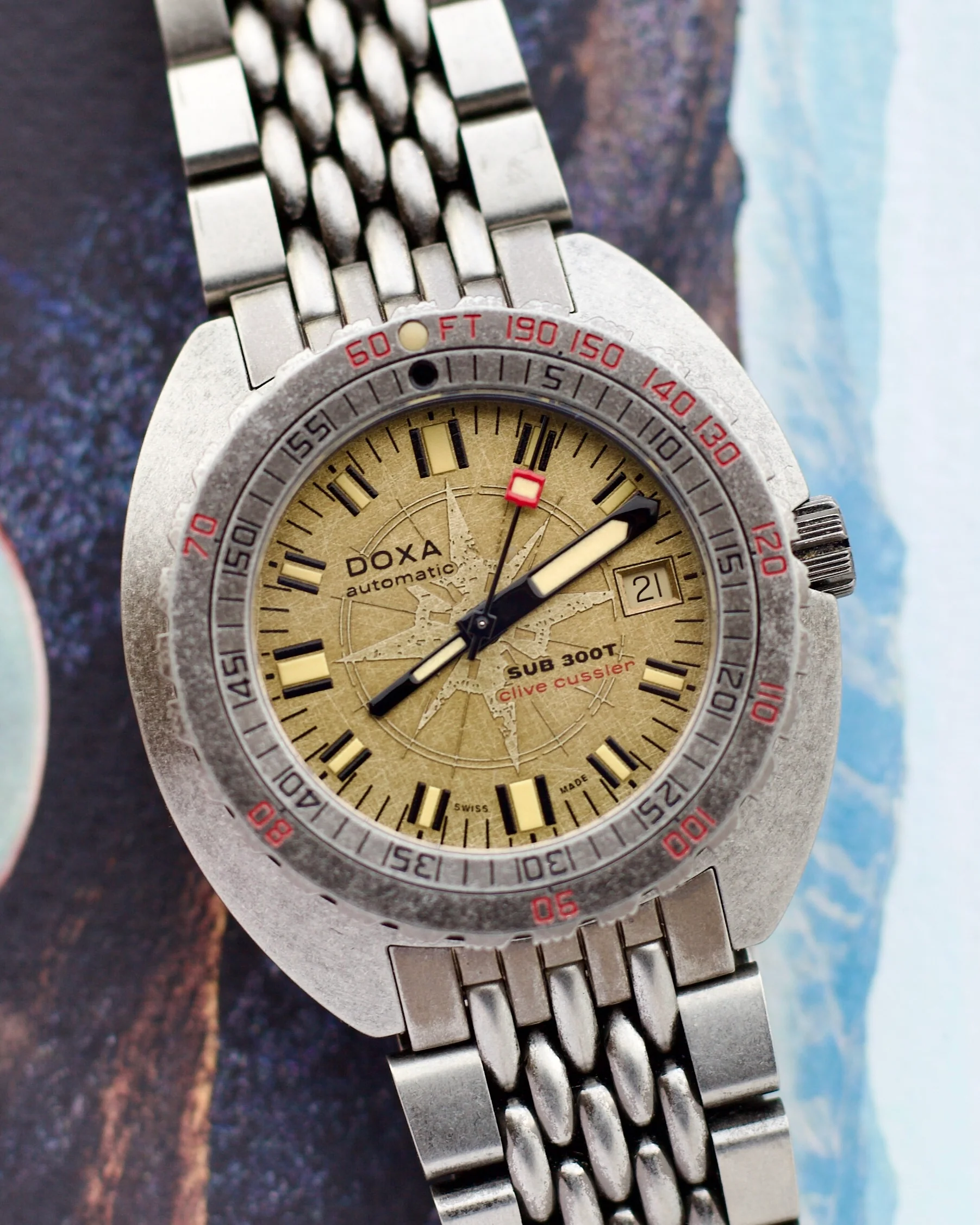 2024 DOXA SUB 300T Clive Cussler 840.80.031.15 42.5mm