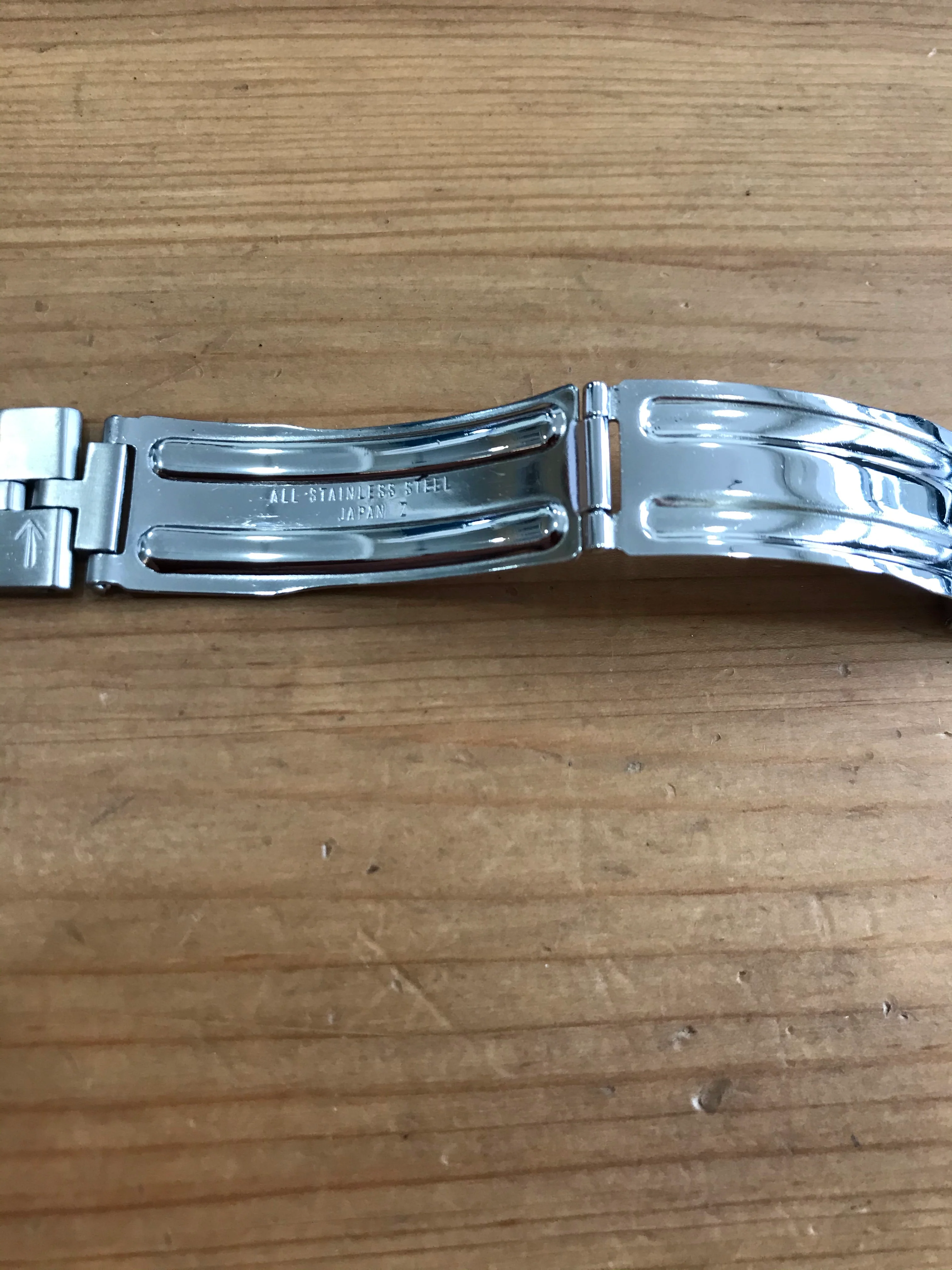 OEM Seiko Fishbone Bracelet Z050S - Image 4
