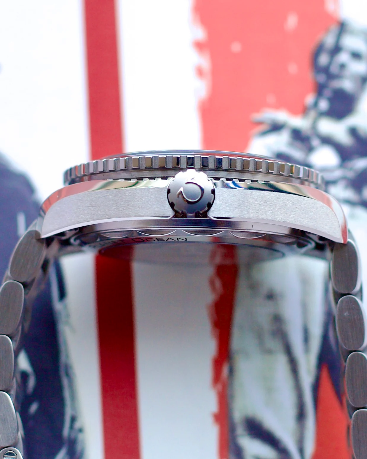 2025 Omega Seamaster Planet Ocean 600M 215.30.40.20.01.001 39.5mm - Image 6