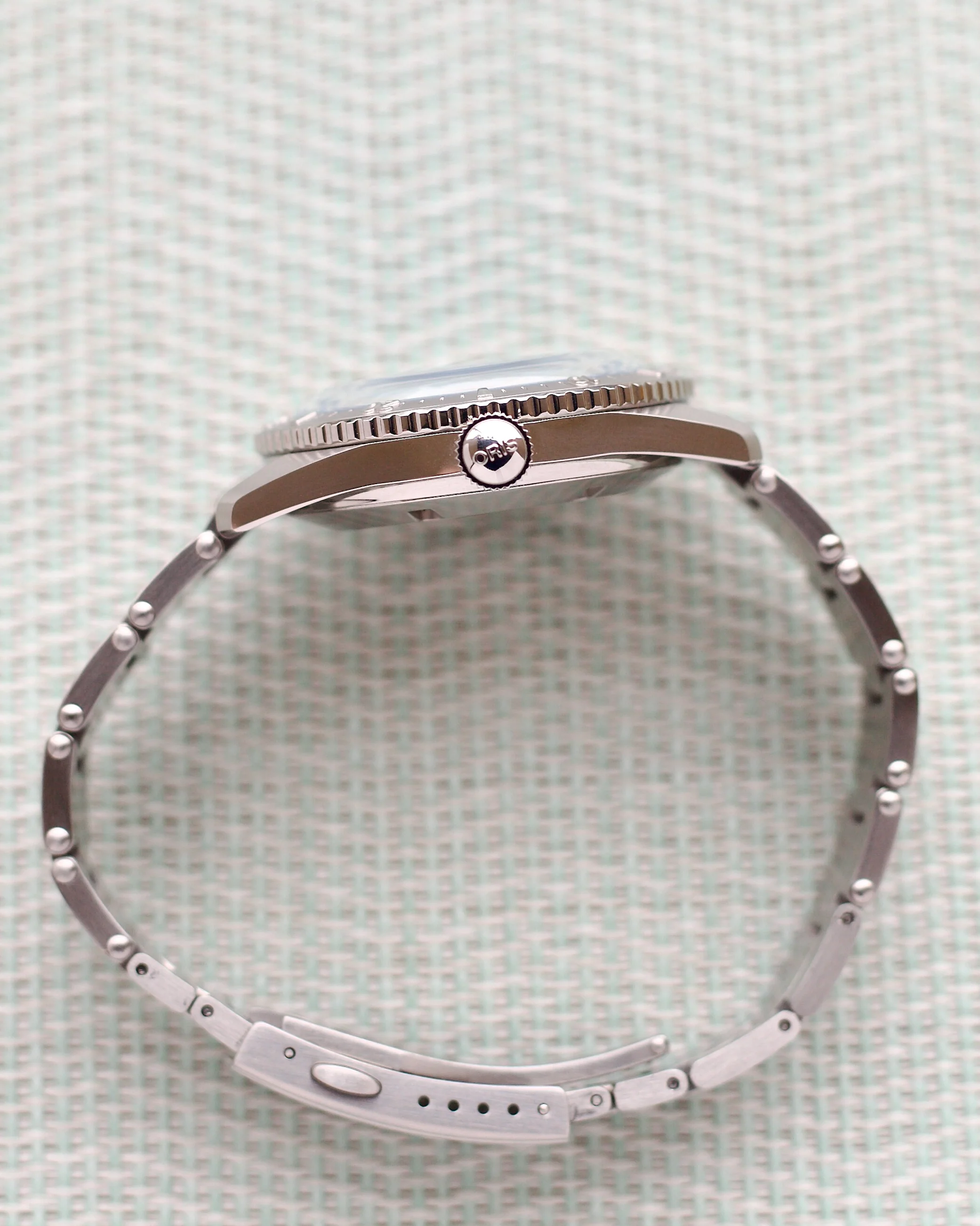 2024 ORIS Divers Sixty‑Five 'Cotton Candy' 733 7771 4055-07 8 19 18 38mm - Image 3