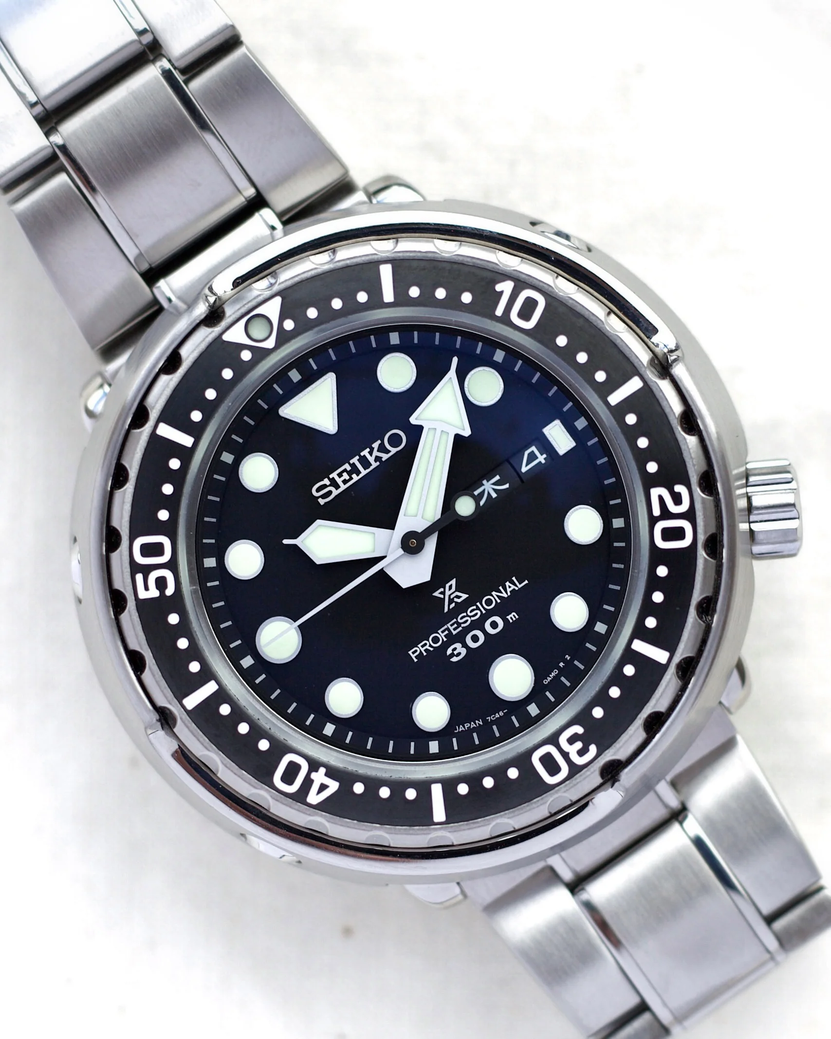 2020 Seiko Prospex SBBN045 Quartz Divers Tuna with Kanji 47mm