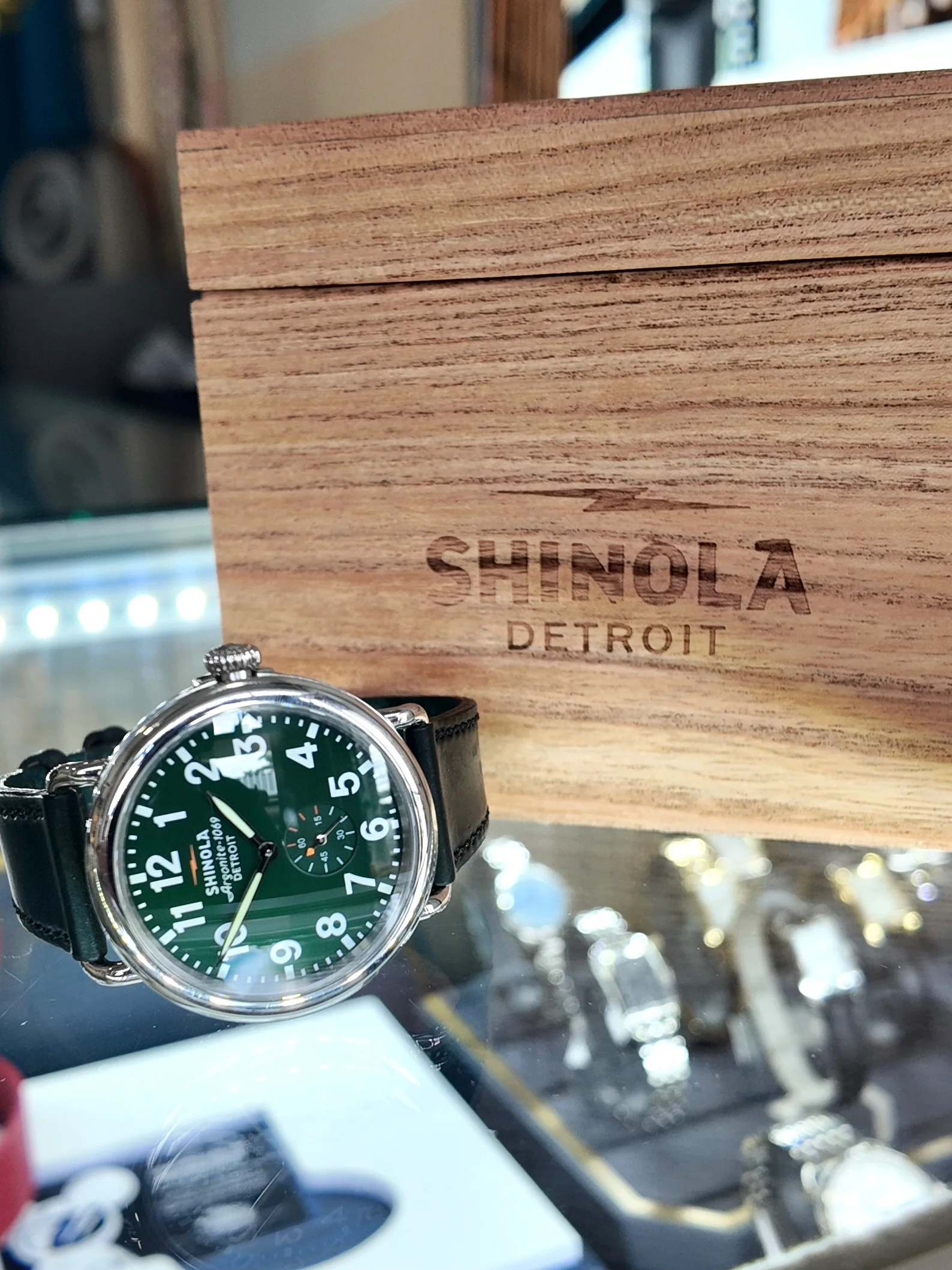 2024 Shinola Runwell Watch Argonite 1069 Quartz 41mm - Image 7